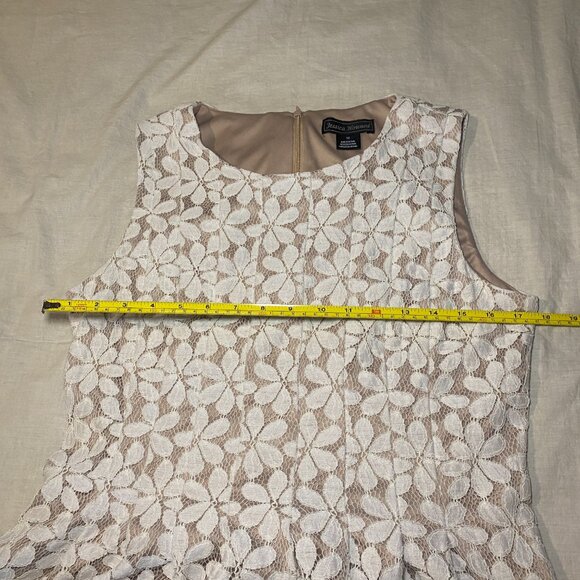 Jessica Howard White Beige Lace Overlay Sleeveless Dress Womens 12 Fit Flare EUC - Picture 9 of 11